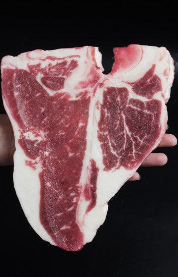 Friptură T-Bone Artificială din PVC – 20 cm, Aspect Realist