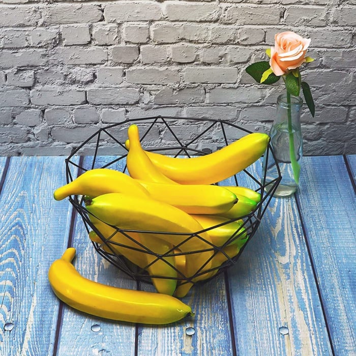 Banana artificiala din plastic pentru decor – 32 cm, la bucata