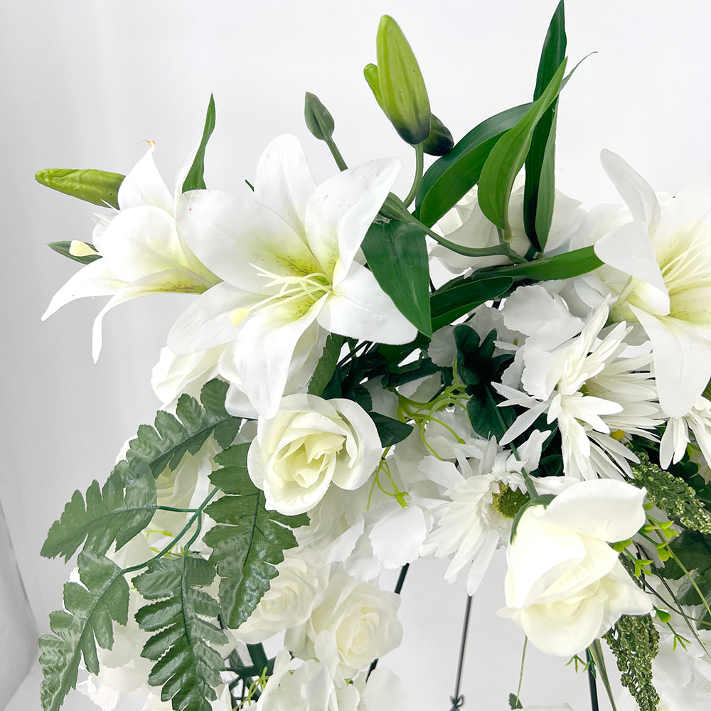 Coroana Funerara Artificiala Alba Premium cu Trandafiri, Crini si Hortensii – 70x60 cm